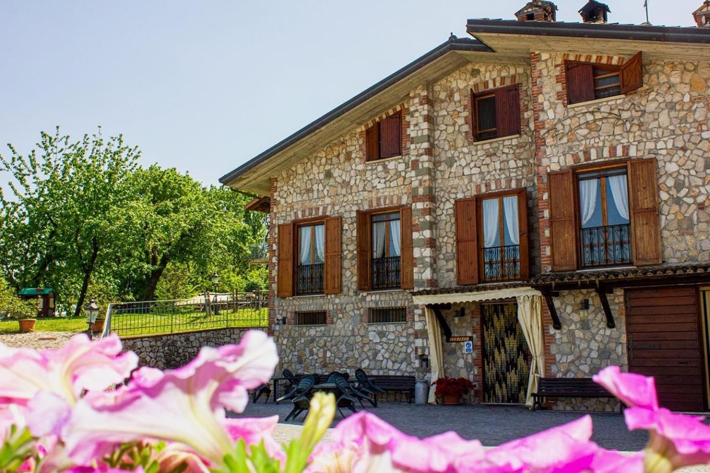 Agriturismo Il Castagneto Supino ภายนอก รูปภาพ